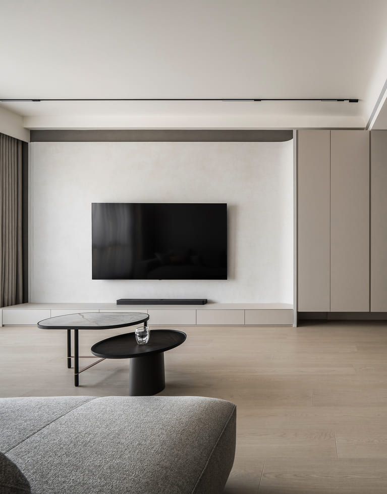 電視牆,不只是背景,而是空間的靈魂延伸